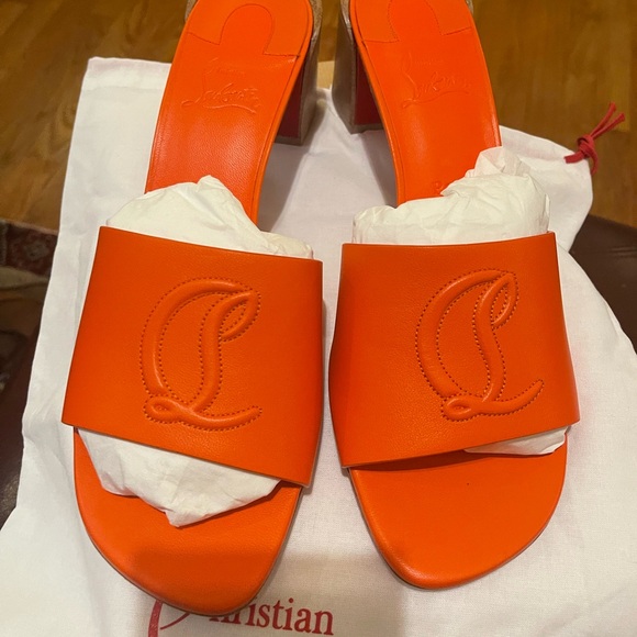 Christian Louboutin Mule - Picture 2 of 4